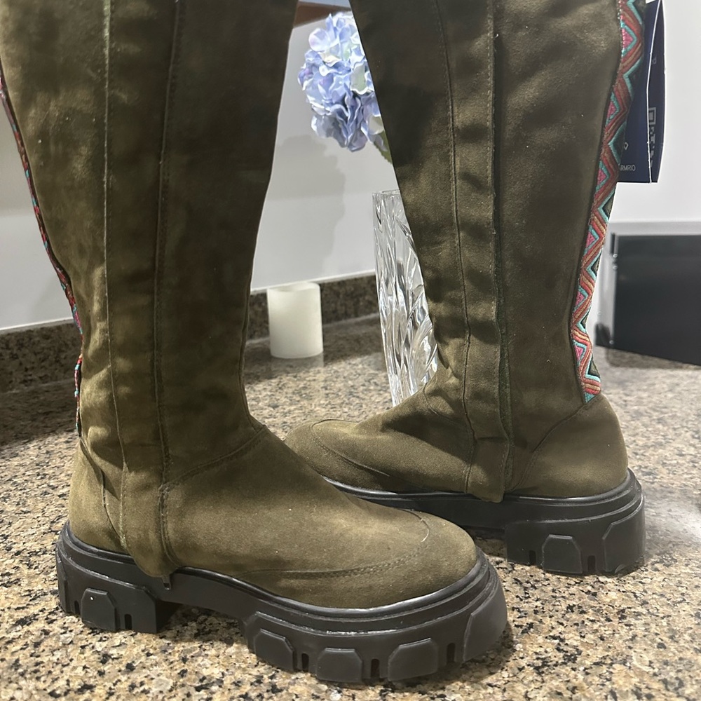 FARM Rio Embroidered Olive Boots - Picture 6 of 14